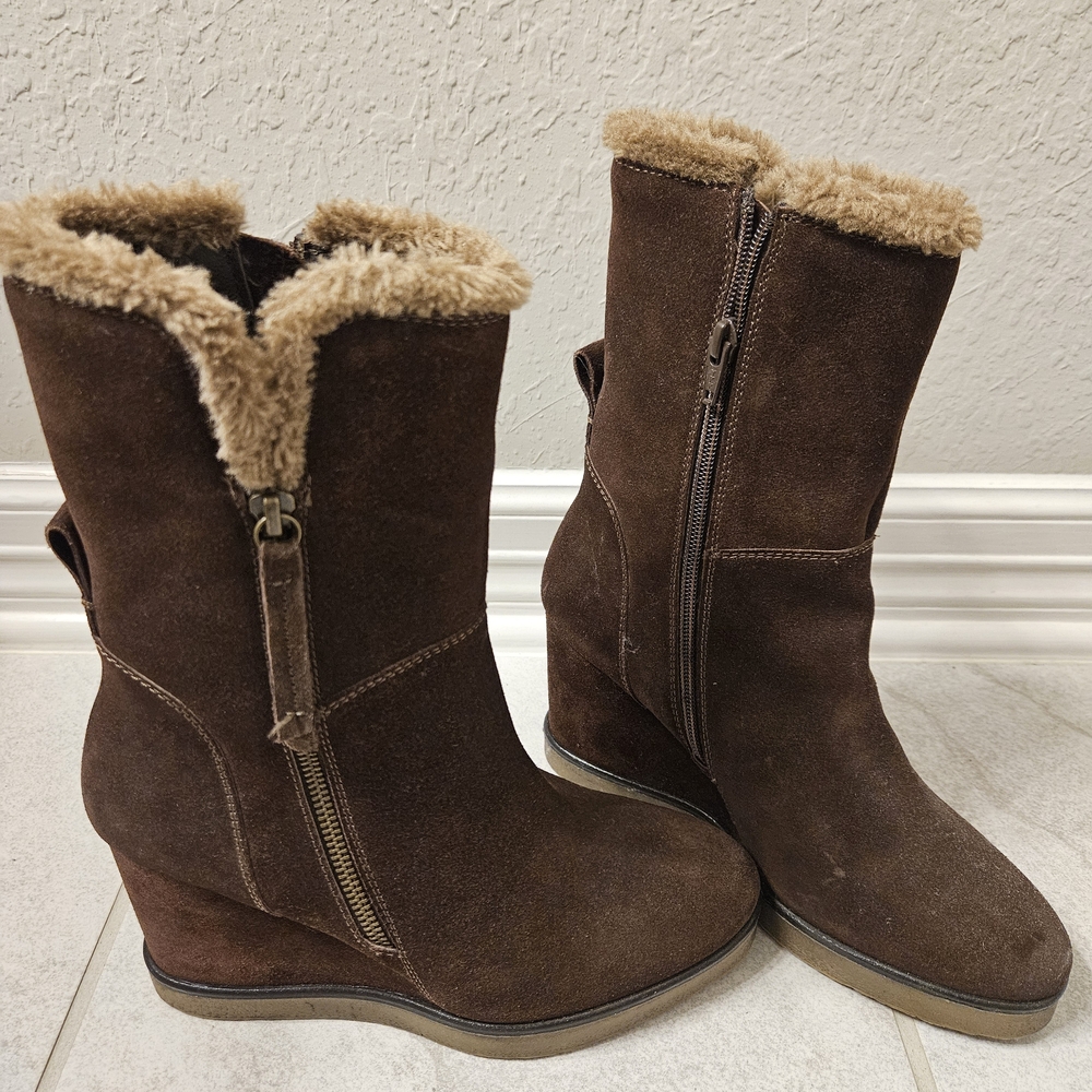 Elegant Brown Wedge Boots